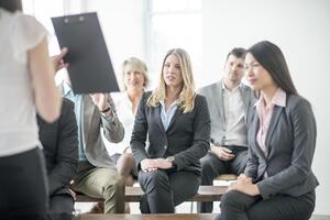  萬誠獵頭成功推薦績效經理一職